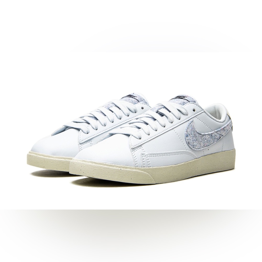 NEW WITH BOX NIKE Womens Blazer Low Armory Blue